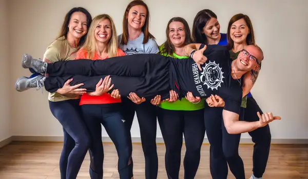 Fabryka Dzika klub fitness Pabianice najlepszy Agata Łącka Wojciech Janecki trener personalny zajęcia fitness